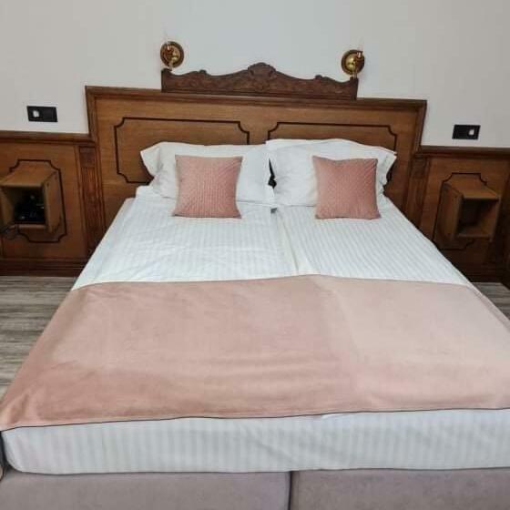 호텔 Chuchura Family