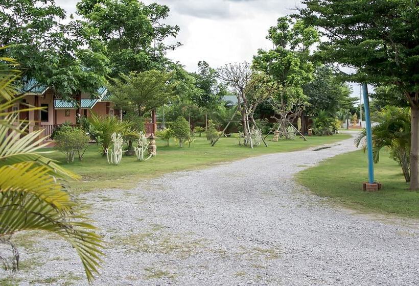 ホテル Chum Phae Lagoon Resort