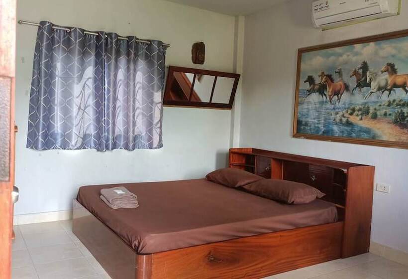 ホテル Chum Phae Lagoon Resort