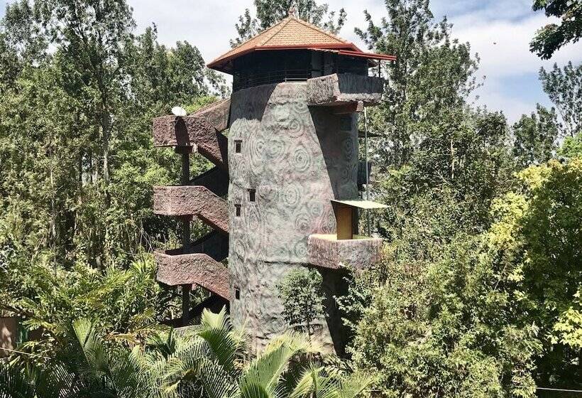 בית מלון כפרי Coorg Jungle Camp Backwater Resort