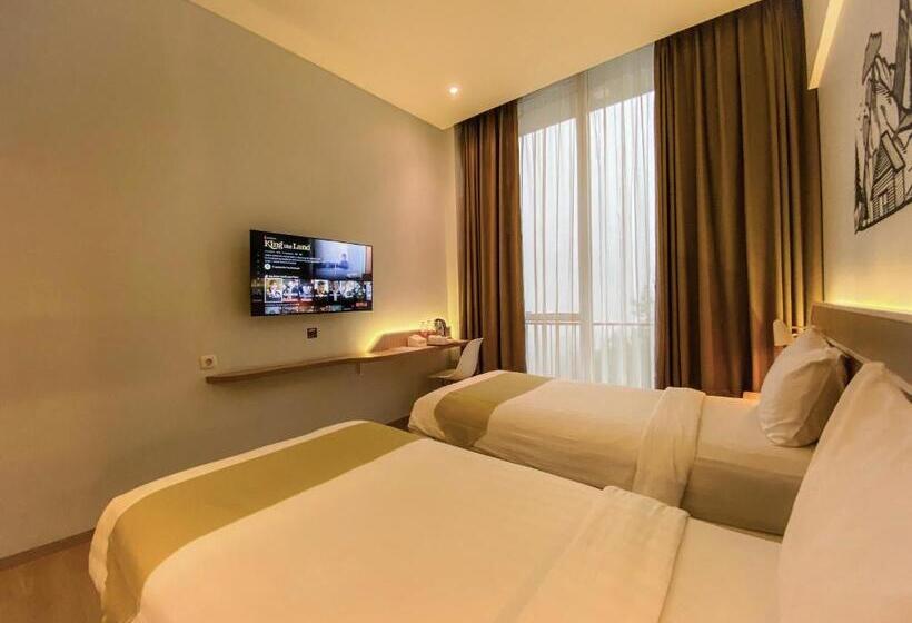 Facade Hotel By Azana