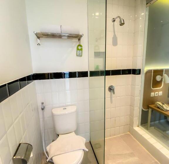 Facade Hotel By Azana