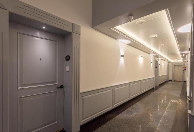 ホテル Grand Boulevard