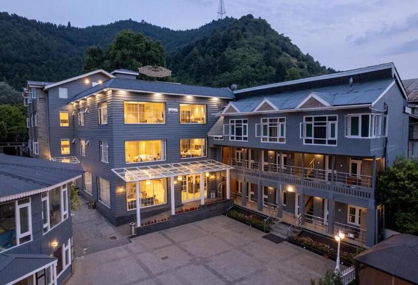 ホテル Grand Boulevard