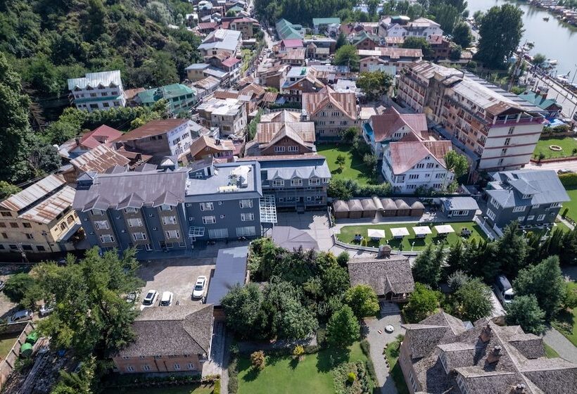 ホテル Grand Boulevard