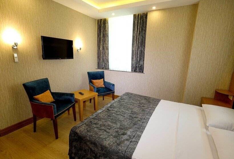 فندق Grand Elmira Suites