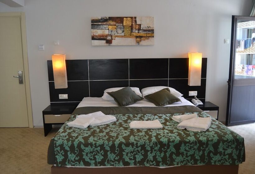 ホテル Grand Krone