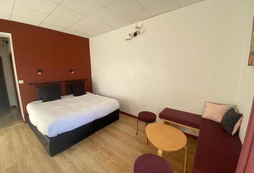 בית מלון כפרי Hôtel Restaurant La Bonne Hôtesse