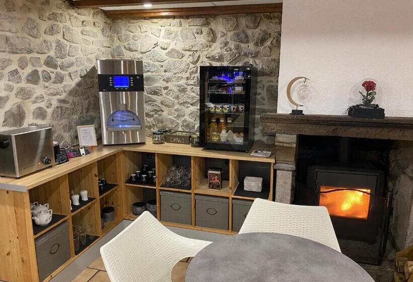 בית מלון כפרי Hôtel Restaurant La Bonne Hôtesse