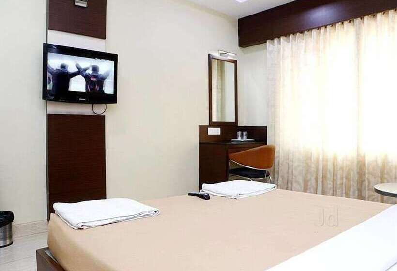 호텔 Iroomz Vaishali Residency