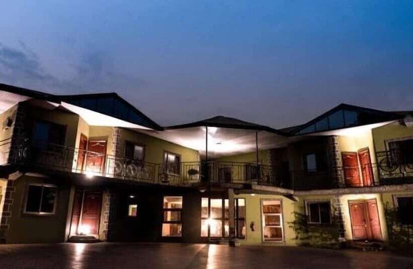 فندق K Archy Lodge