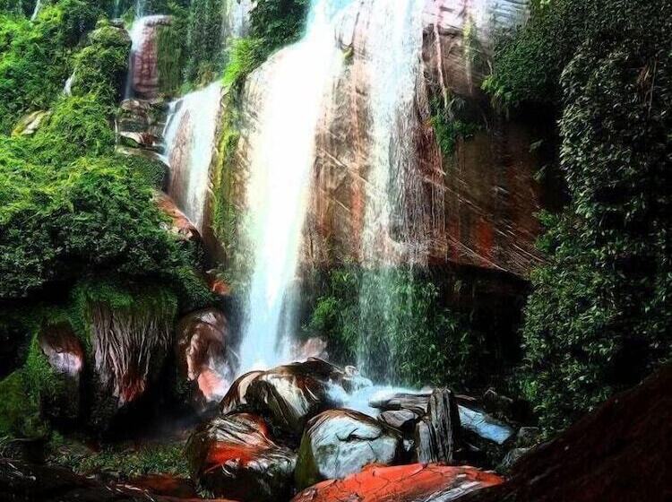 فندق Khun Naparn Resort