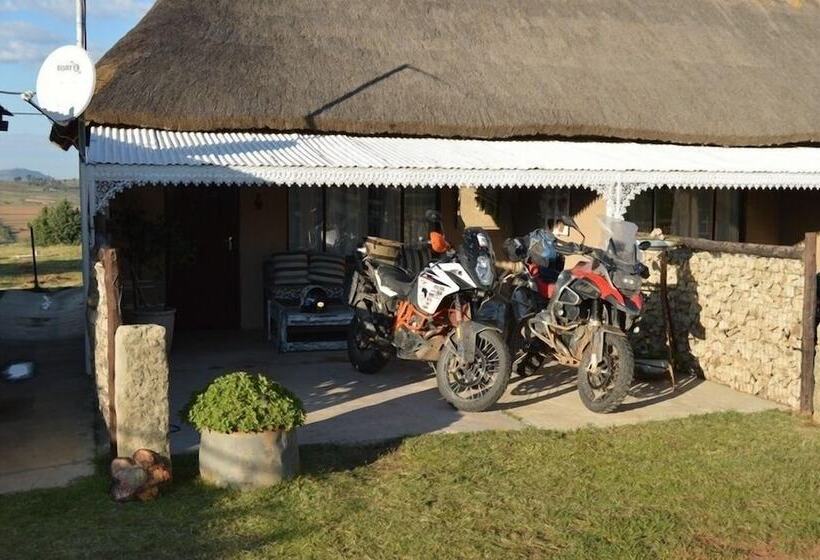 Отель Ladybrand Khaya Farm Lodge