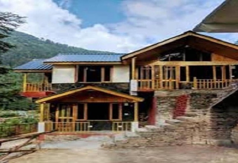 Отель Majestic View Cottages