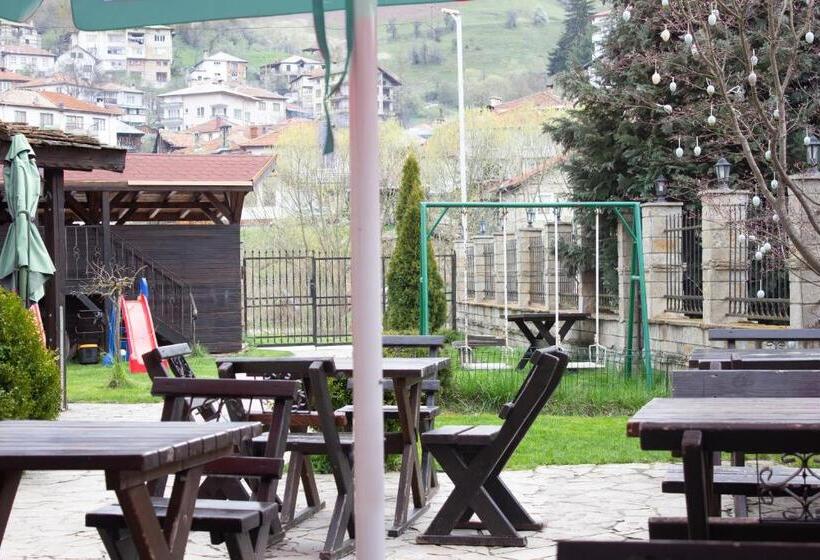 فندق Meteor Family