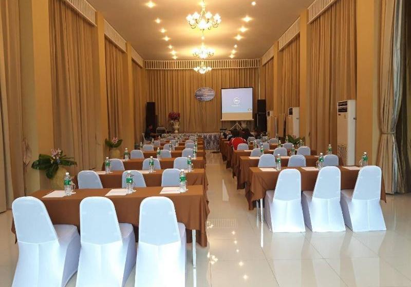 ホテル Nsiri Resort &