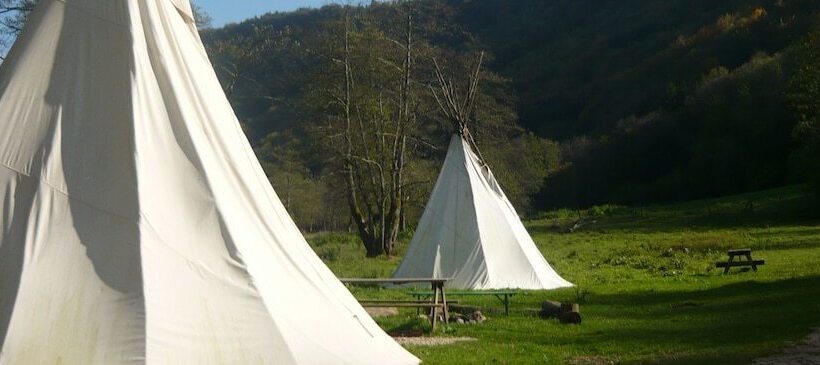 Отель Parc Animalier Du Hérisson Insolite