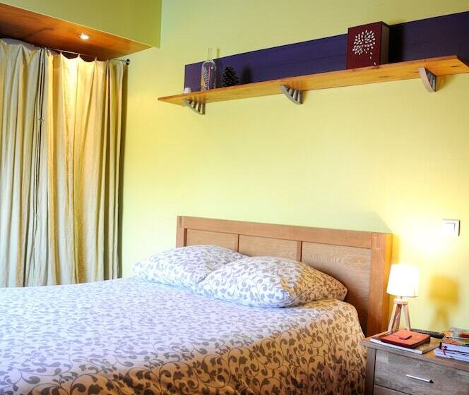 Отель Péniche Le Défi