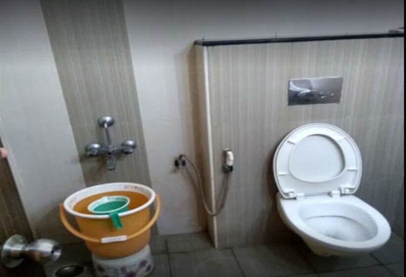 酒店 Raja Rani Residency