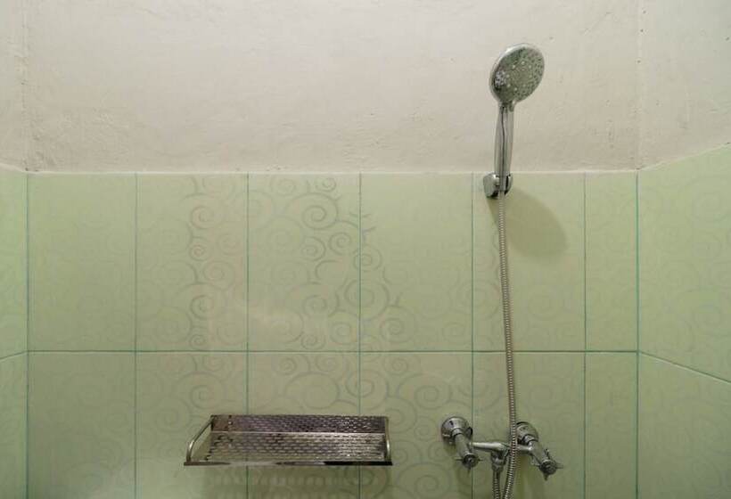 Hotel Reddoorz Near Cikampek Mall Karawang