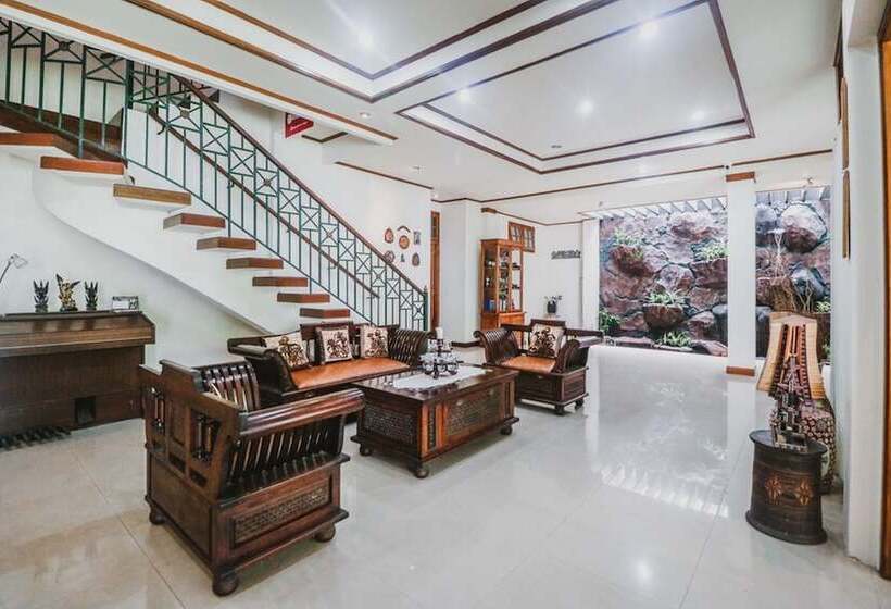 هتل Reddoorz Syariah Near Gelora Delta Sidoarjo