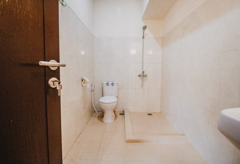 酒店 Reddoorz Syariah Near Gelora Delta Sidoarjo