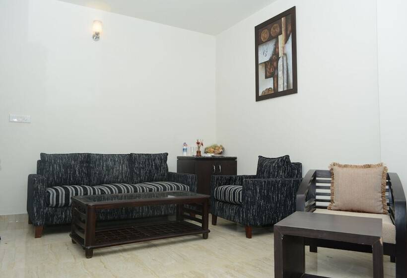 בית מלון כפרי Royal Windsor