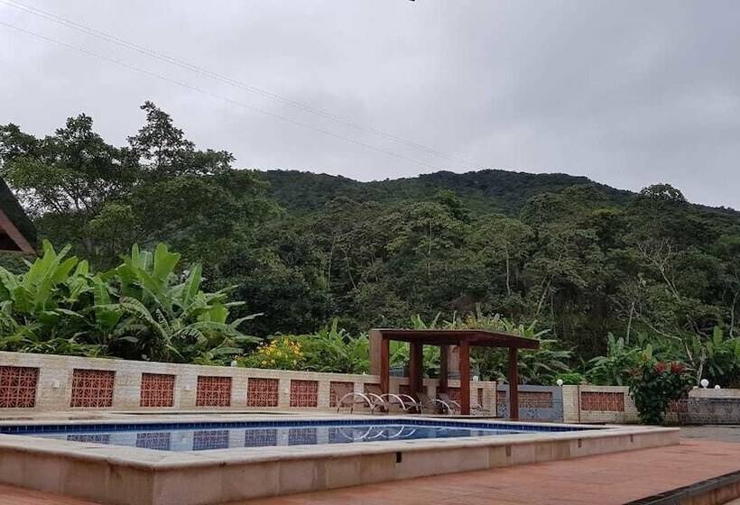 בית מלון כפרי Cantinho Das Flores