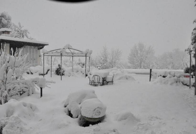 فندق ريفى Premiata Osteria Dei Fiori