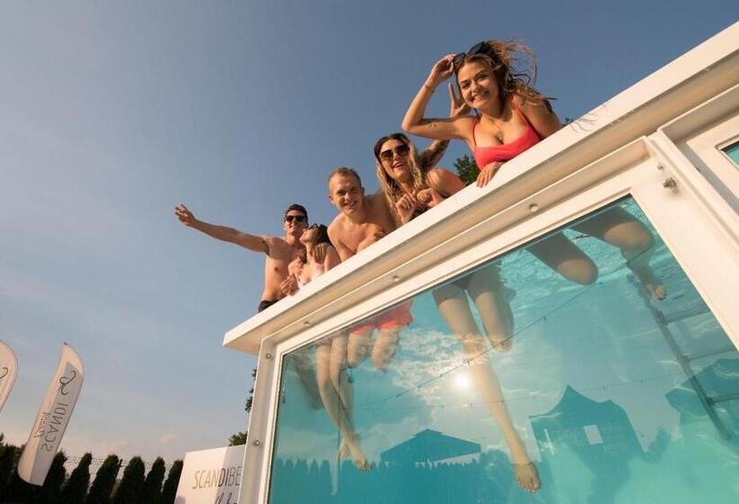 בית מלון כפרי Scandinavia Resort