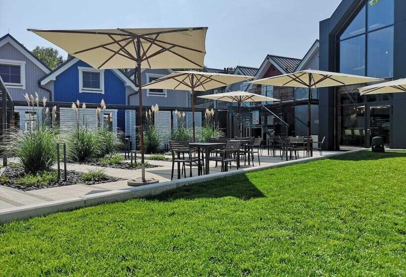 בית מלון כפרי Scandinavia Resort