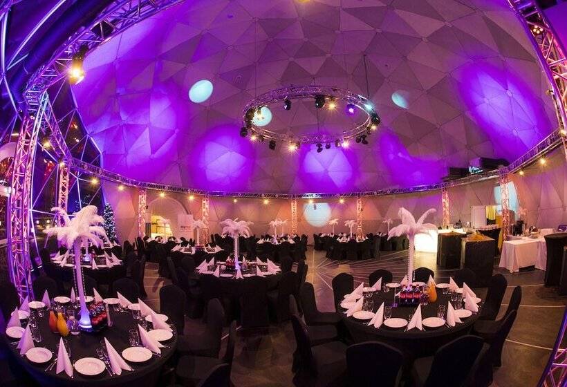 בית מלון כפרי Scandinavia Resort