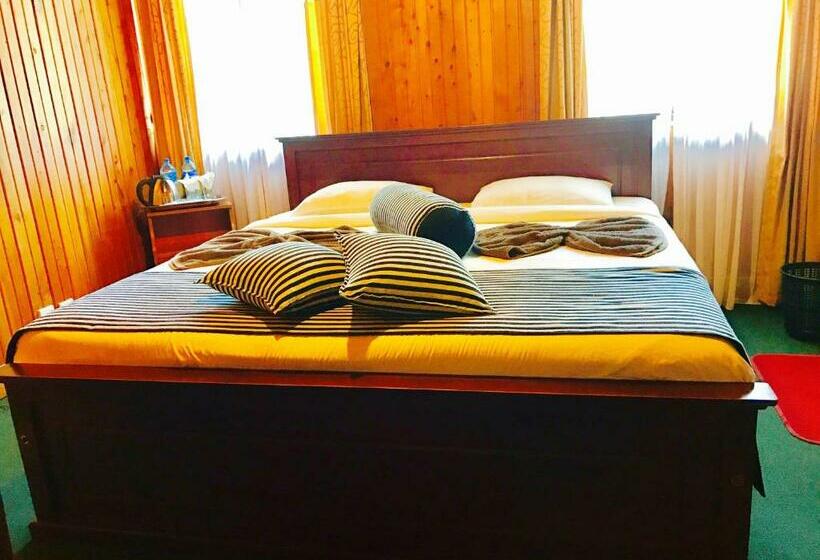 فندق Single Tree