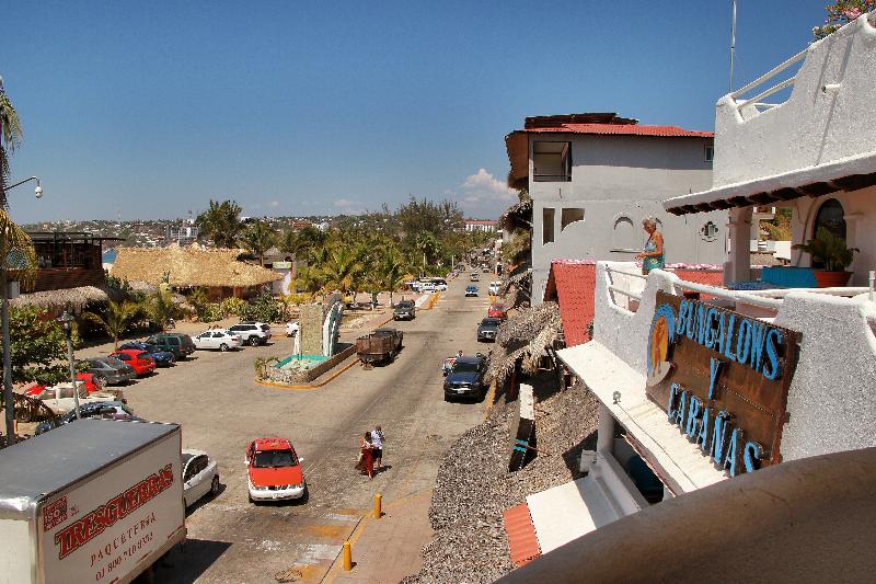 هتل Bungalows Acuario