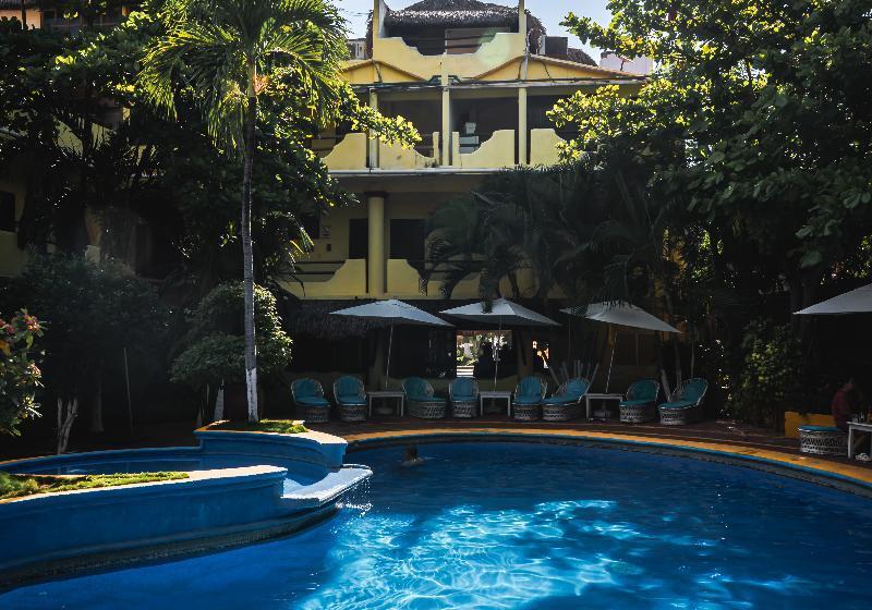 هتل Bungalows Acuario