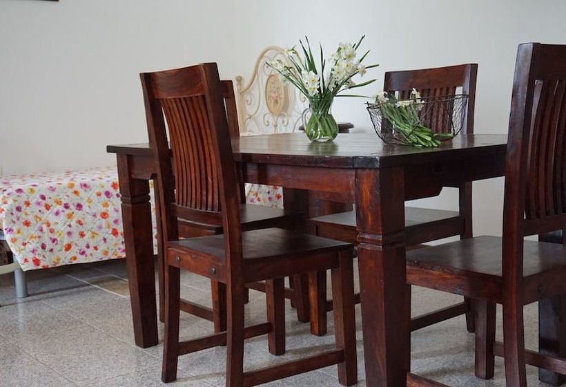 مبيت وإفطار L Abete Rosso Sul Po