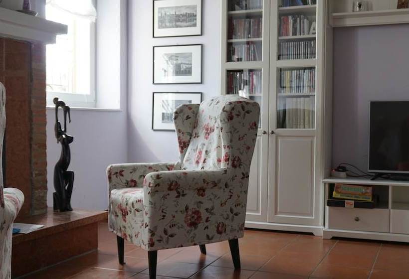 مبيت وإفطار L Abete Rosso Sul Po