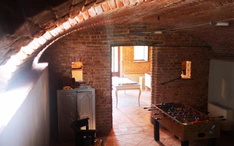 B&b Lanterna Delle Fate Cascina Piemontese And Pool For Exclusive Use