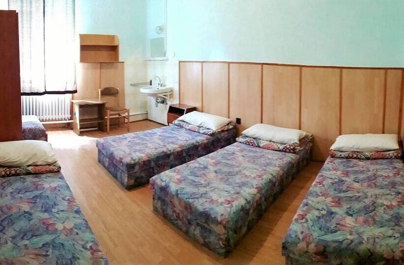 Muskátli Vendégház   Hostel