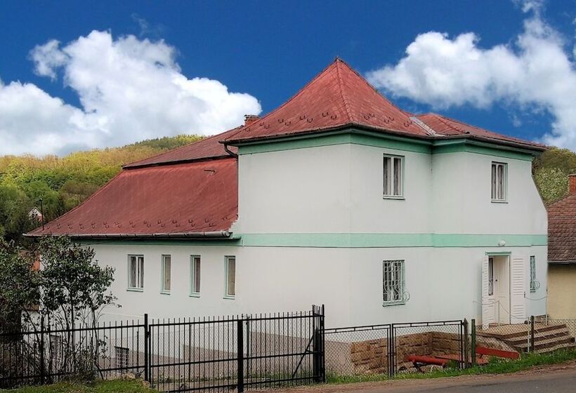 Muskátli Vendégház   Hostel