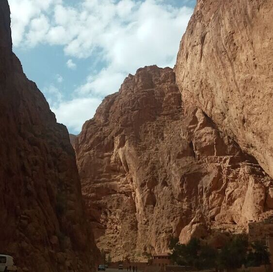 ペンション Auberge Ali