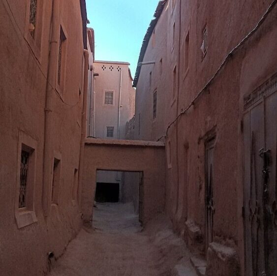 ペンション Auberge Ali