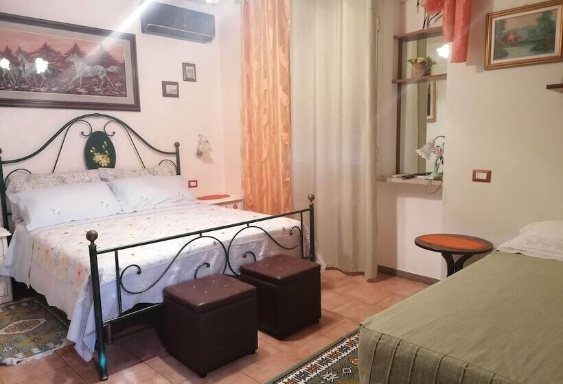 بنسيون B&b Fabra Casa Mia E Non Solo