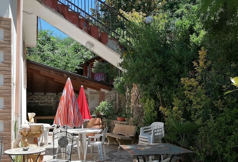 بنسيون B&b Fabra Casa Mia E Non Solo