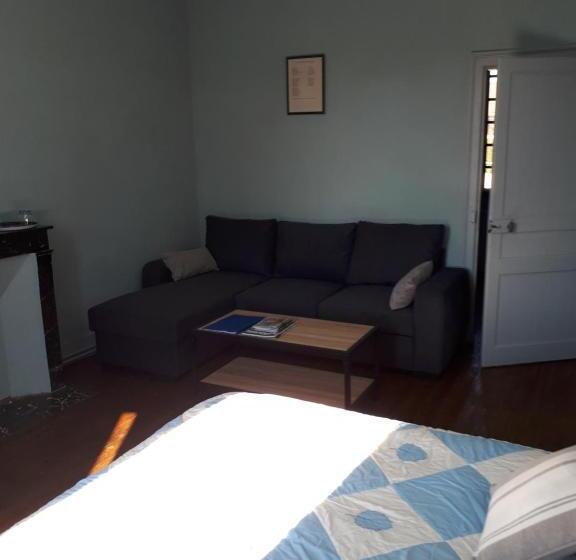 פנסיון Chez Nathalie Et Jean Claude