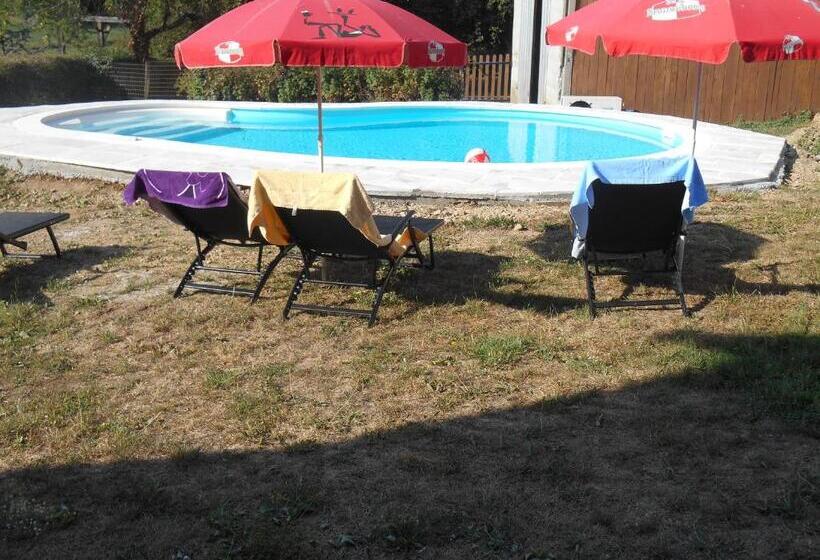 פנסיון Chez Nathalie Et Jean Claude