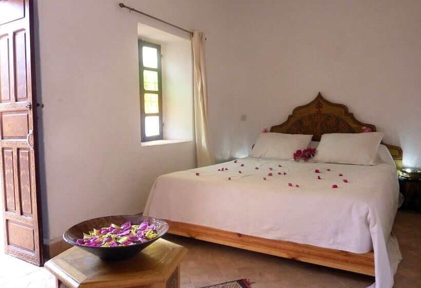 پانسیون Dar Tougga