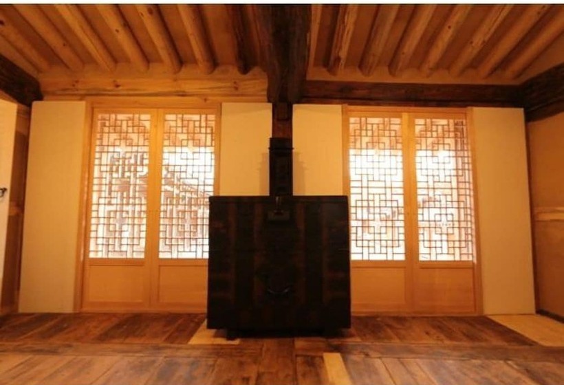 פנסיון Gwiae Traditional House