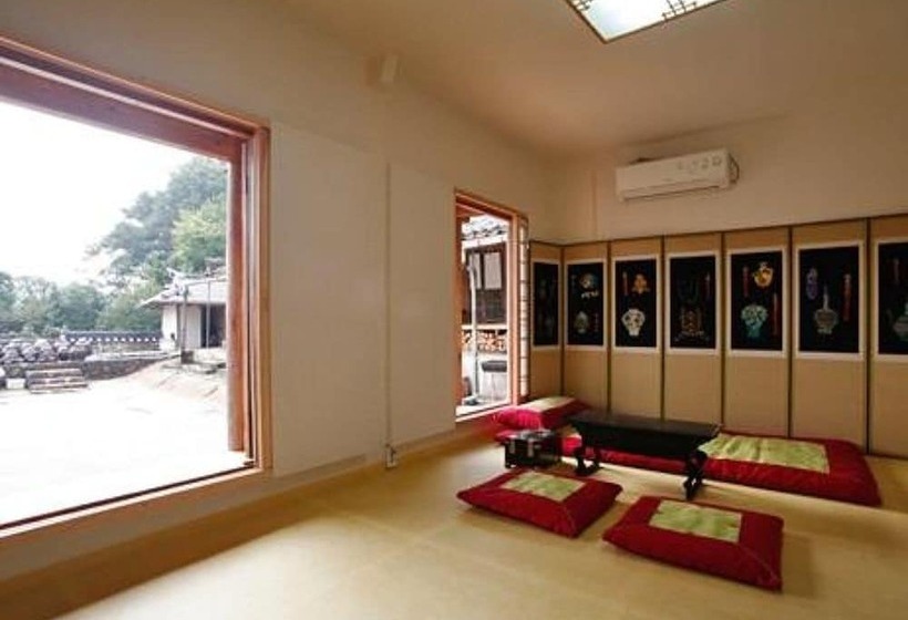 פנסיון Gwiae Traditional House