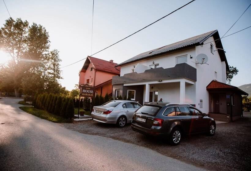 펜션 House Karakas